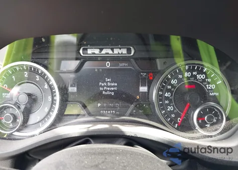 2022 Ram 1500 Laramie 4X4 6'4 Box z USA, uszkodzony, nr VIN 1C6SRFRT7NN460143